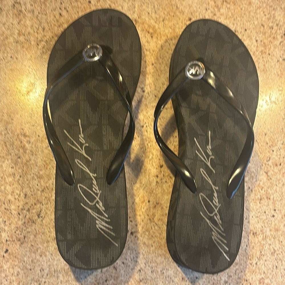 Michael Kor Sandals Size9